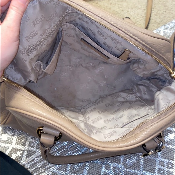 Tan Michael Kors Purse - Picture 3 of 3
